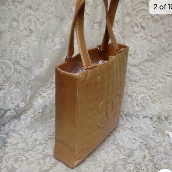 Authentic Chanel Gold Lambskin Chico Bar Handbag 11.5in x 11in x 3in - Picture 2 of 10